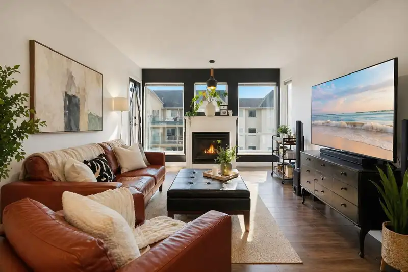 402 33738 KING ROAD - photo 1 of 31
