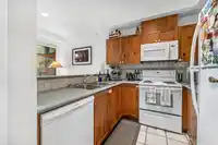 3 4355 NORTHLANDS BOULEVARD - thumbnail 9
