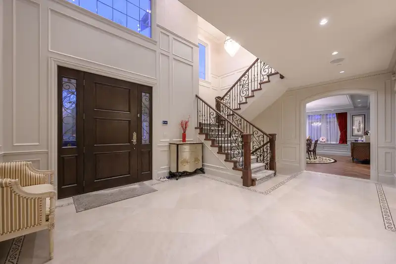 1316 CONNAUGHT DRIVE - photo 2 of 40