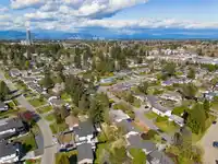 7457 118A STREET - thumbnail 3
