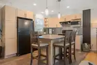 7457 118A STREET - thumbnail 10