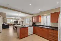2663 DUNDAS STREET - thumbnail 9