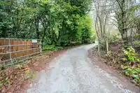 25745 LOUGHEED HIGHWAY - thumbnail 2