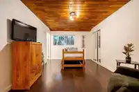 25745 LOUGHEED HIGHWAY - thumbnail 12