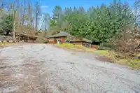 25745 LOUGHEED HIGHWAY - thumbnail 22