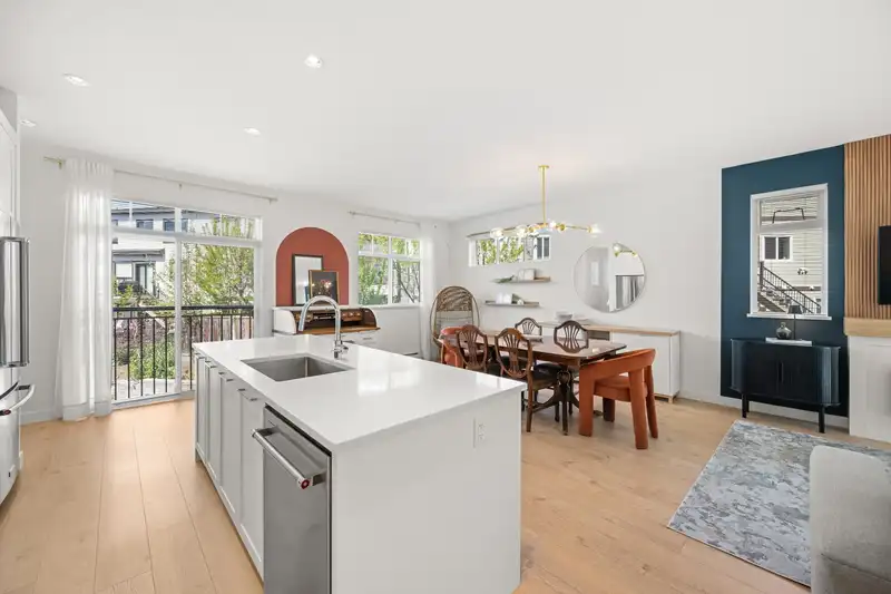 130 1225 MITCHELL STREET - photo 4 of 38