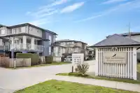 23 160 PEMBINA STREET - thumbnail 2