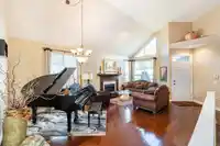 116 1465 PARKWAY BOULEVARD - thumbnail 4