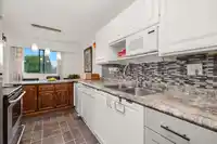 841 OLD LILLOOET ROAD - thumbnail 7