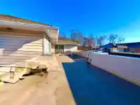 212 9310 KING GEORGE HIGHWAY - thumbnail 2