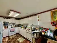 212 9310 KING GEORGE HIGHWAY - thumbnail 13