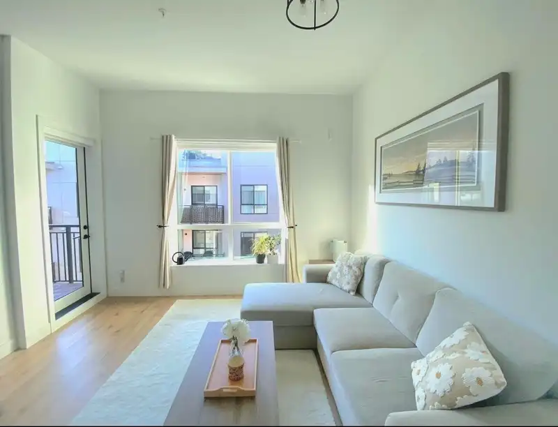 628 55 KLAHANIE DRIVE - photo 3 of 26