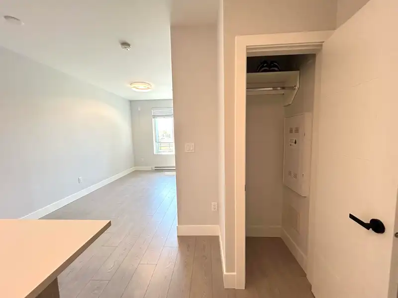 223 20360 LOGAN AVENUE - photo 3 of 30