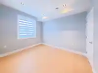 2 2557 W KING EDWARD AVENUE - thumbnail 11