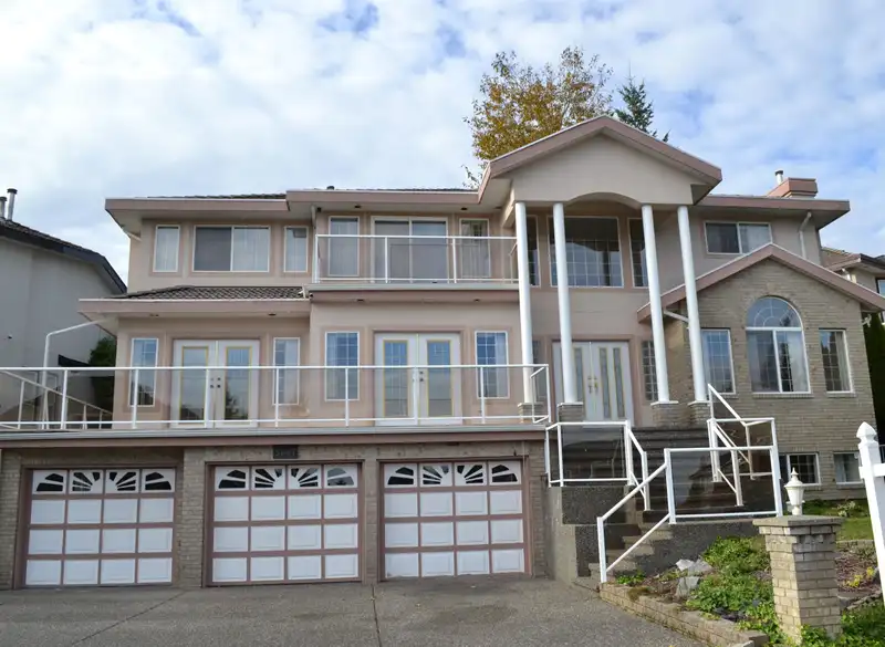 3147 SILVERTHRONE DRIVE - photo 1 of 39