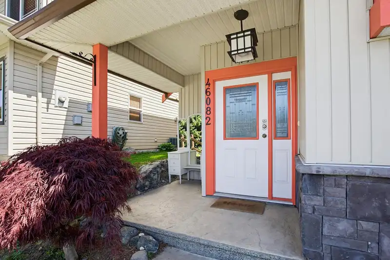 46082 BRIDLE RIDGE CRESCENT - photo 2 of 40