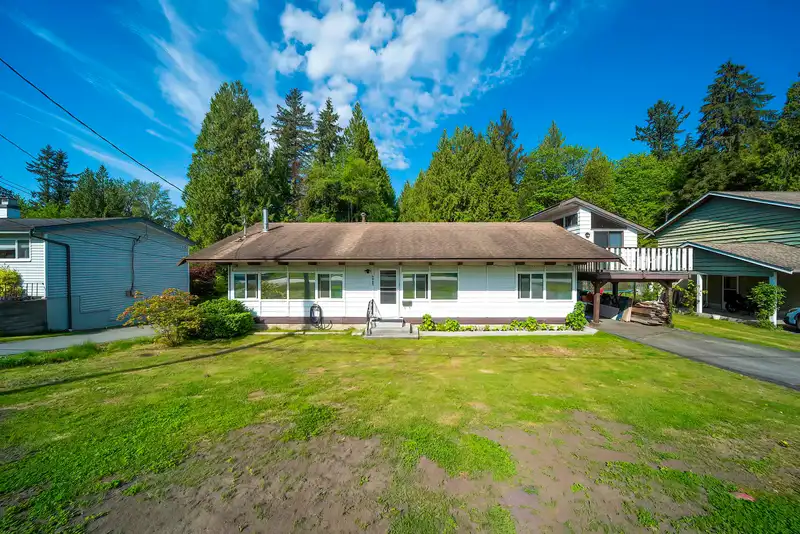 4067 SEFTON STREET - photo 1 of 34
