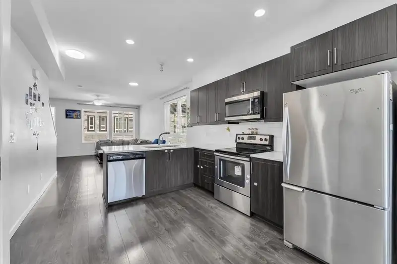 72 14555 68 AVENUE - photo 4 of 25