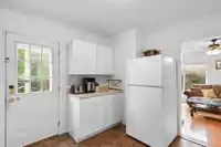 7566 DUNSMUIR STREET - thumbnail 11