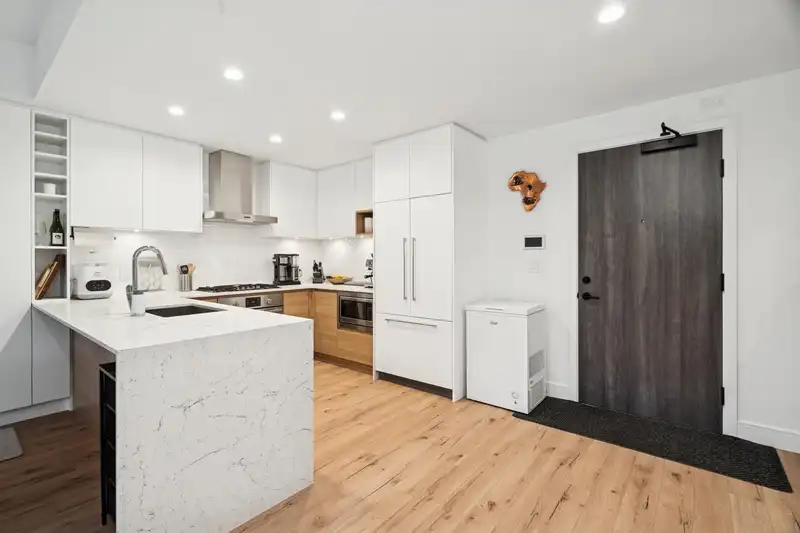 420 55 KLAHANIE DRIVE - photo 3 of 32