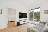 420 55 KLAHANIE DRIVE - thumbnail 7