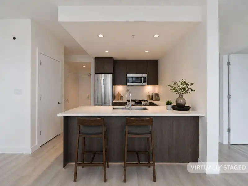701 9060 UNIVERSITY CRESCENT - photo 2 of 27