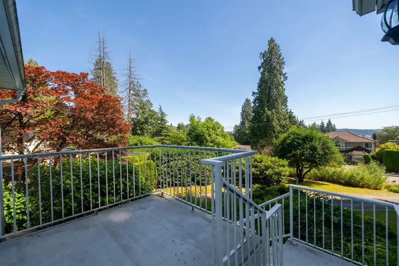 1371 MATHERS AVENUE - photo 3 of 38