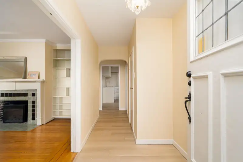 1371 MATHERS AVENUE - photo 4 of 38