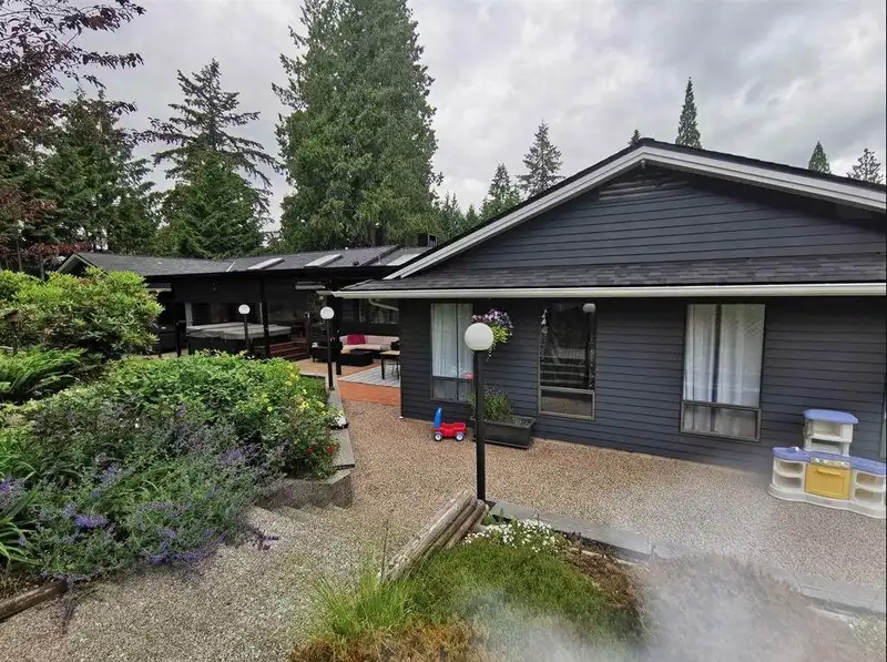 20556 GRADE CRESCENT - photo 4 of 4