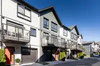 175 4738 HEMLOCK WAY - thumbnail 1