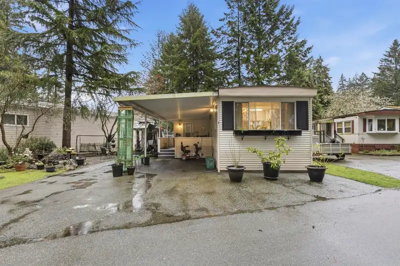 6 9080 198 STREET - photo 2 of 19