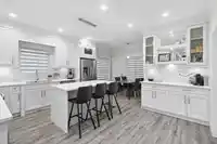 211 HAMPTON STREET - thumbnail 4