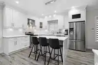 211 HAMPTON STREET - thumbnail 5