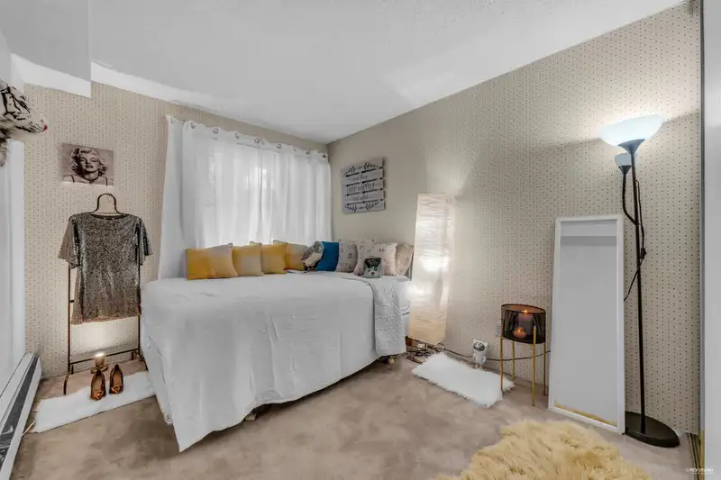 111 1122 KING ALBERT AVENUE - photo 3 of 22