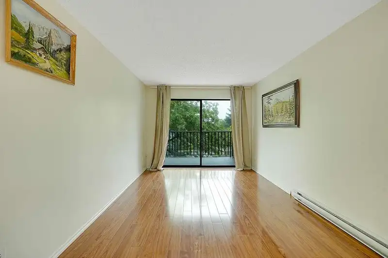 215 9952 149 STREET - photo 4 of 29