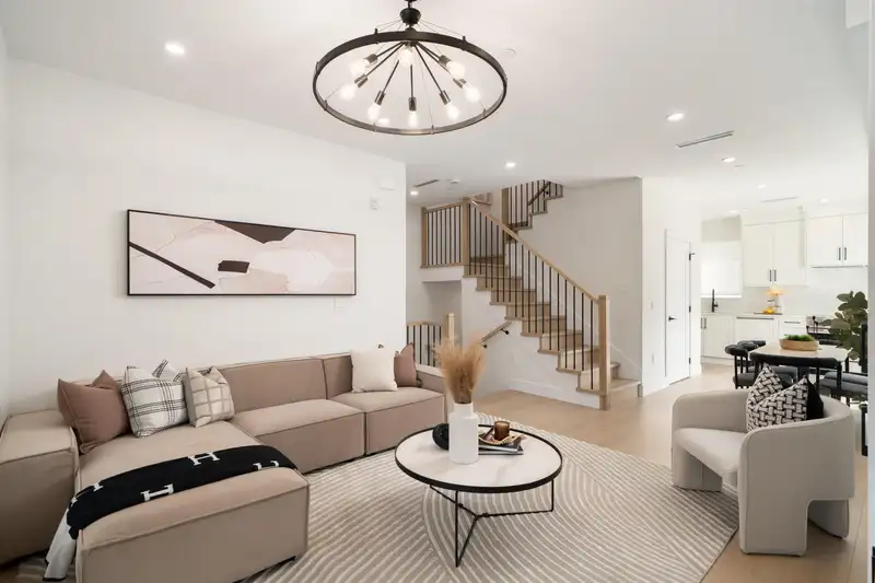 4826 DUCHESS STREET - photo 4 of 39