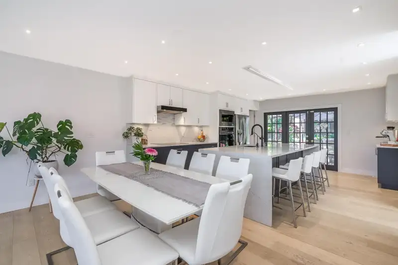 16055 8 AVENUE - photo 4 of 22