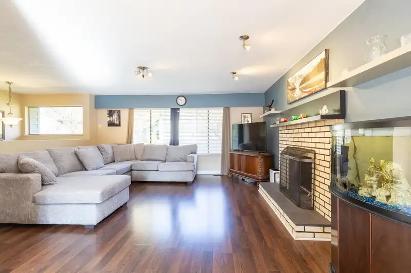 32344 MALLARD PLACE - photo 4 of 40