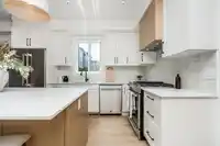 8182 201 STREET - thumbnail 2