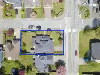 1888 WALNUT CRESCENT - thumbnail 2