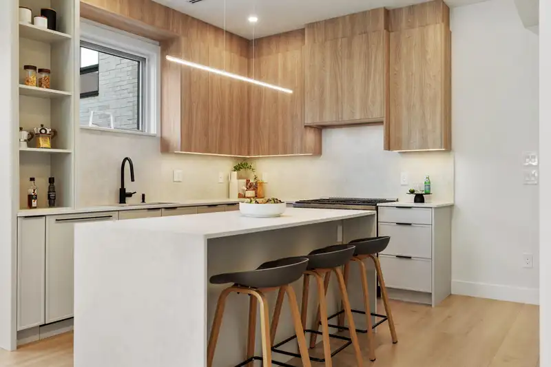 102 1132 MADORE AVENUE - photo 2 of 29
