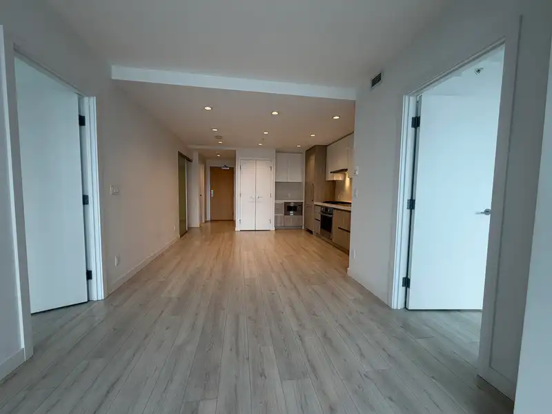 3008 6080 MCKAY AVENUE - photo 1 of 25