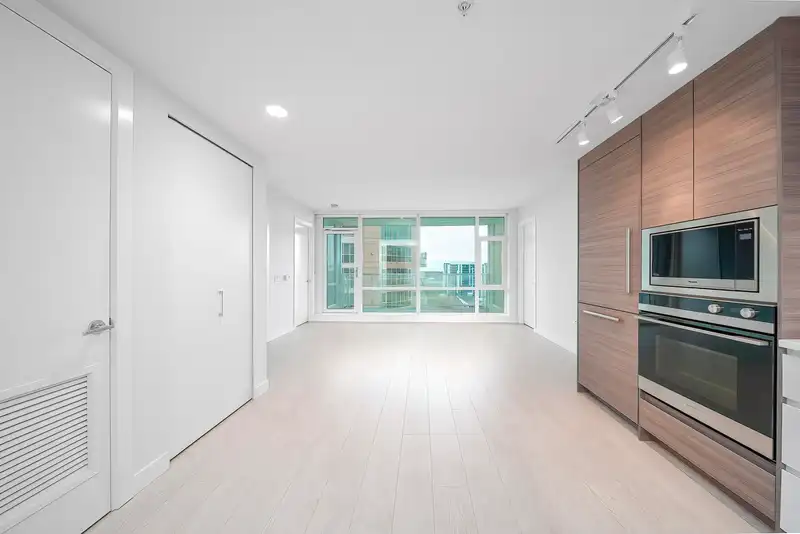 1603 6833 BUSWELL STREET - photo 4 of 28