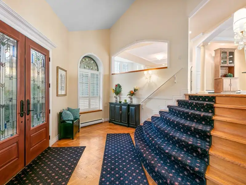 13158 13 AVENUE - photo 4 of 40