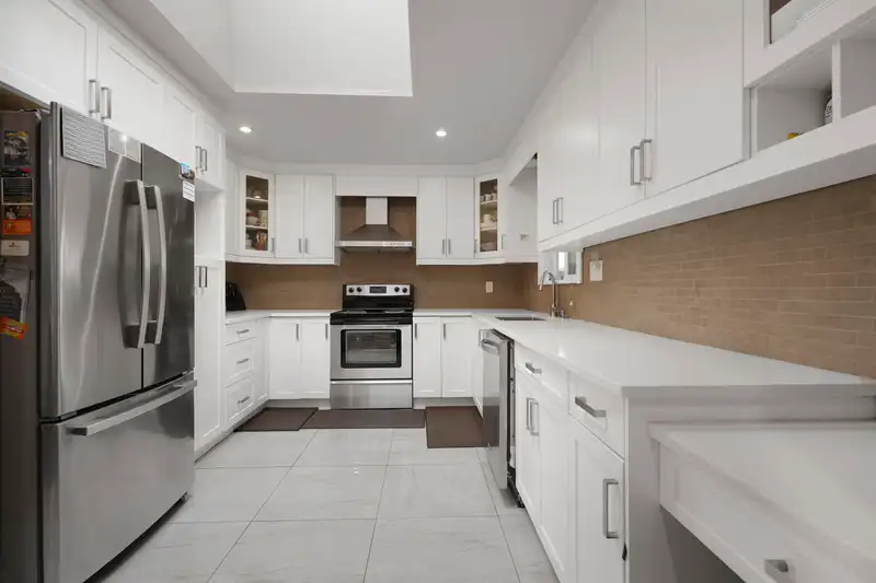 9027 PRINCE CHARLES BOULEVARD - photo 2 of 37