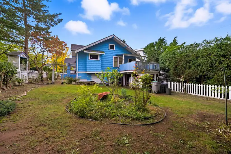 3791 INVERNESS STREET - photo 1 of 16