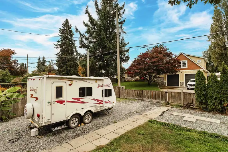 12250 218 STREET - photo 3 of 31