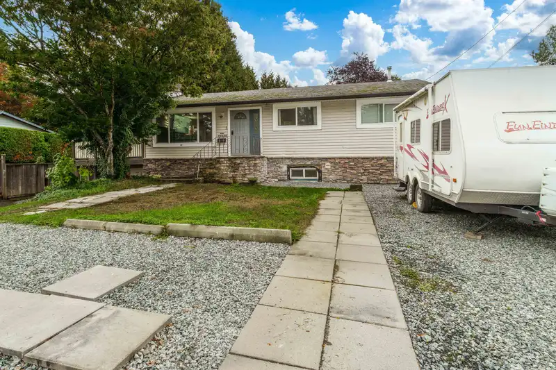 12250 218 STREET - photo 4 of 31