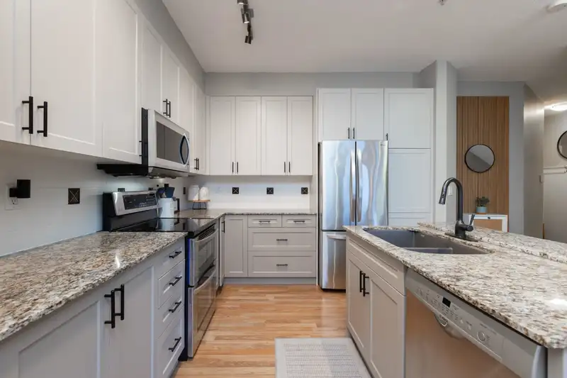 62 20350 68TH AVENUE - photo 4 of 34