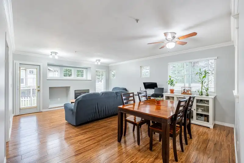 5 20222 96 AVENUE - photo 2 of 40